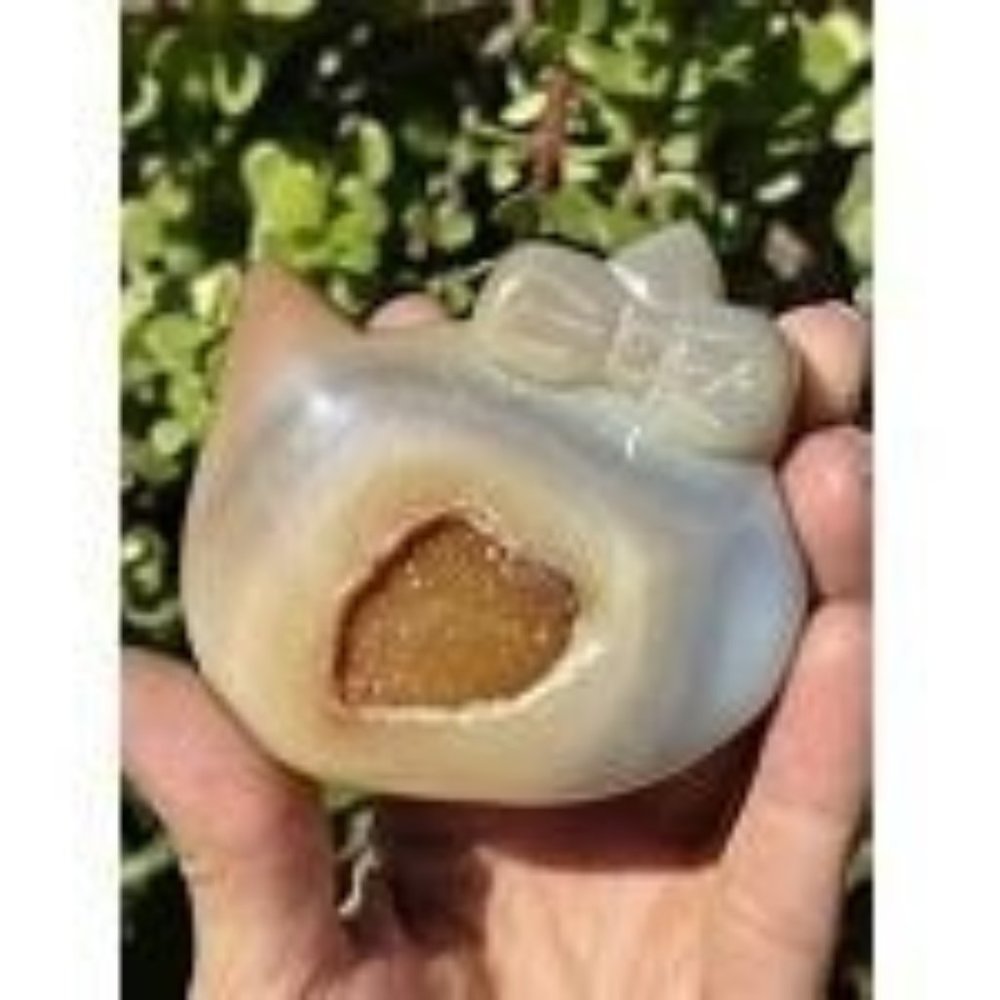 Hello Kitty Druzzy Agate